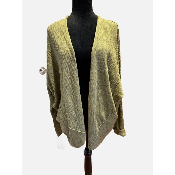 Lulu Lemon Green Cardigan with Dolman sleeves in one size - Picture 1 of 3